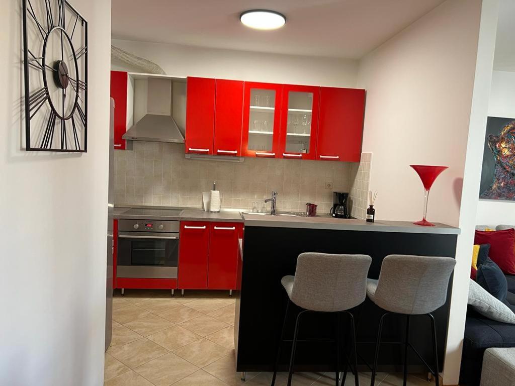 Luxury Suite Ora Split Exterior photo